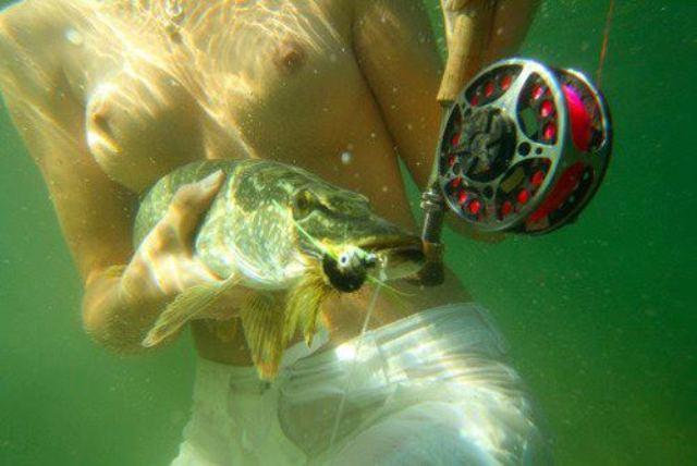 Sexy Fishing Girls  - pike-fishing.jpg